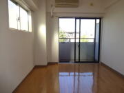 ※同マンション同タイプ別部屋400号室の画像になります。