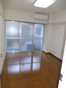 写真は同タイプ・別部屋のお写真です。